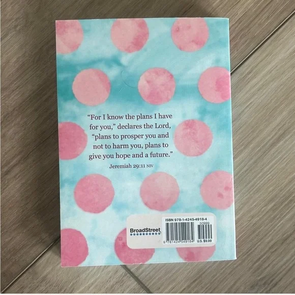 Bible Promises for Teens Book - Picture 2 of 5